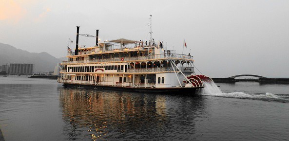 琵琶湖汽船 ミシガン60 大津港発 大津港着コース 割引 ミシガン60に割引価格で乗船 トクトククーポン